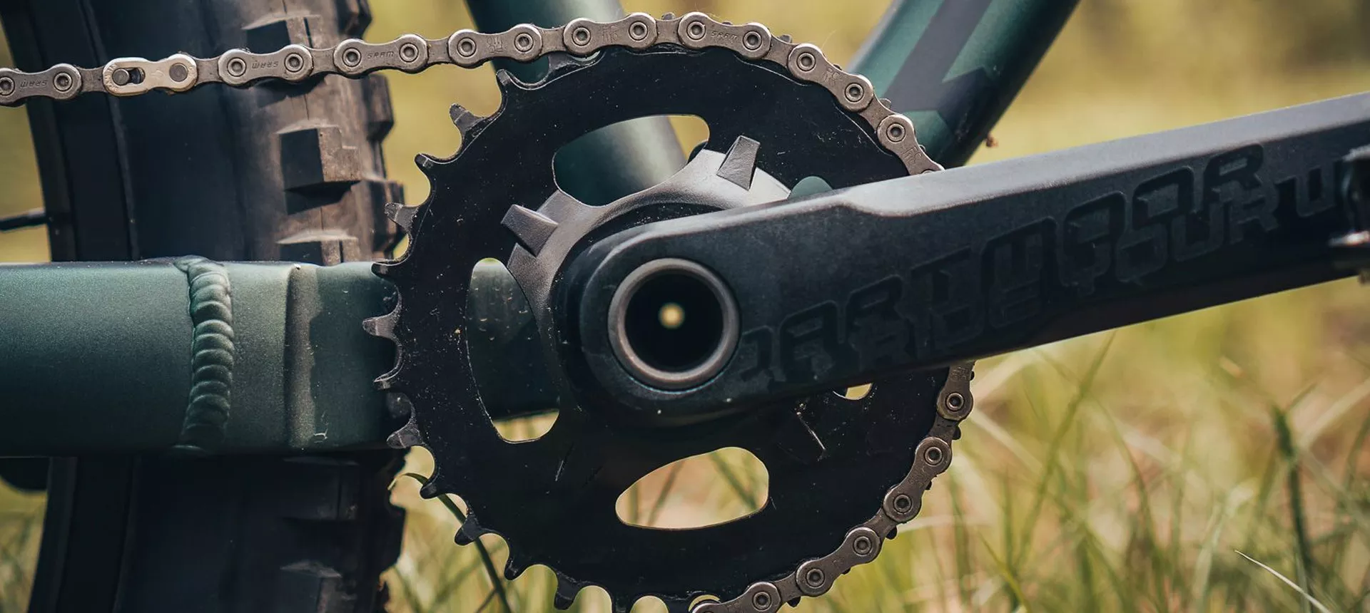 Dartmoor-bikes chainrings banner