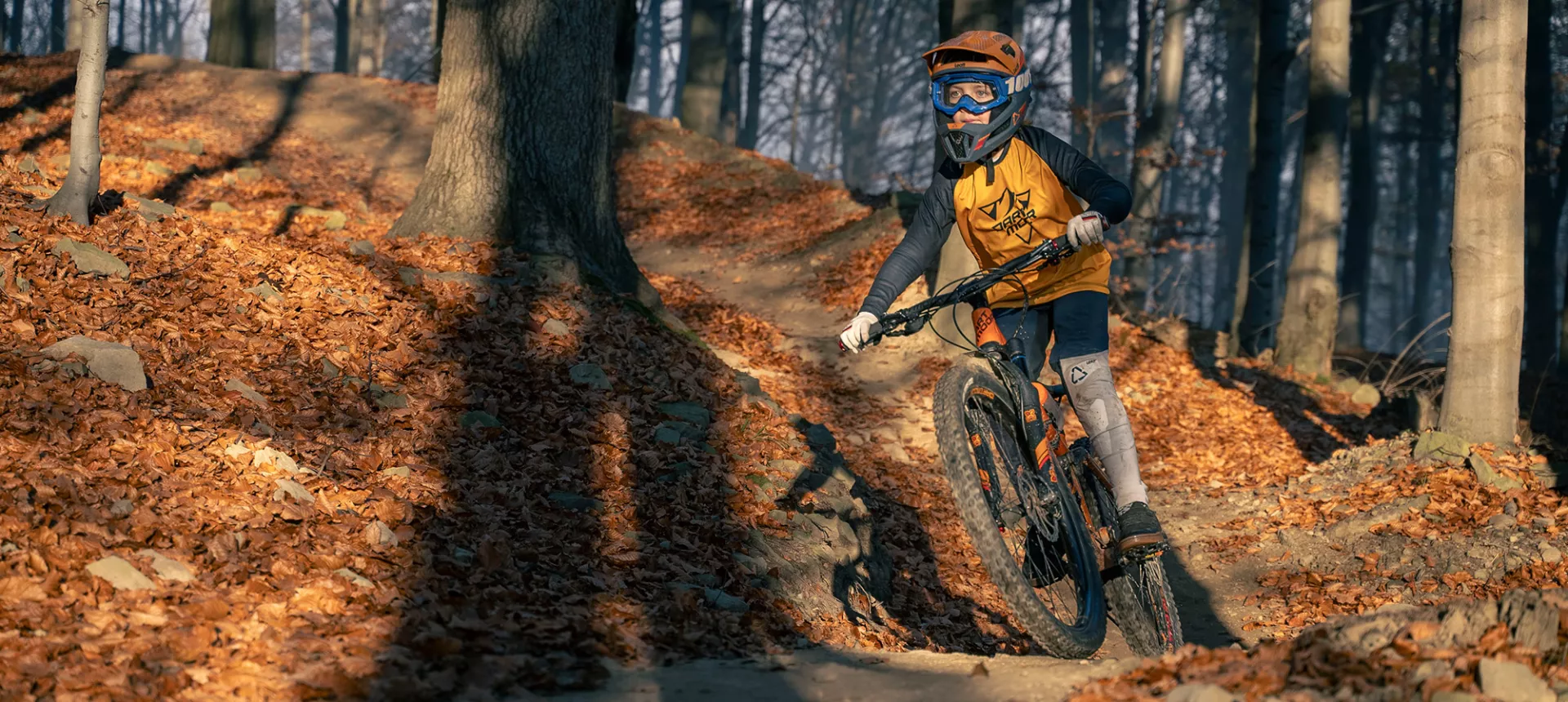 Dartmoor_Soft Goods_jerseys